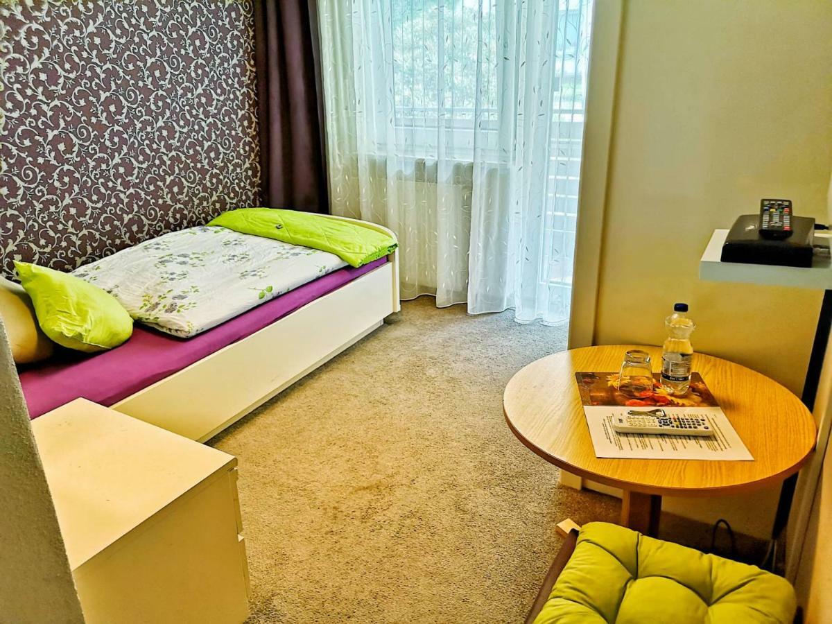 Hotel Pension Waldbaude Warmensteinach Bagian luar foto